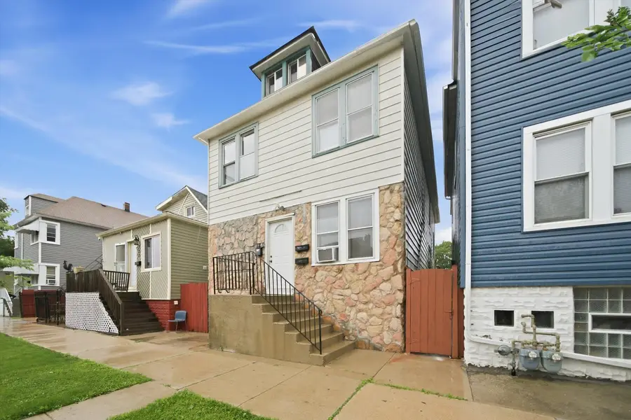 125 N 22nd Avenue, Melrose Park, IL 60160 - #2