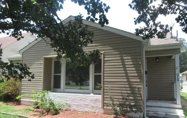 219 S Line Street, Du Quoin No 8, IL 62832 - #1