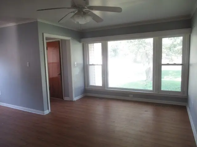 219 S Line Street, Du Quoin No 8, IL 62832 - #3