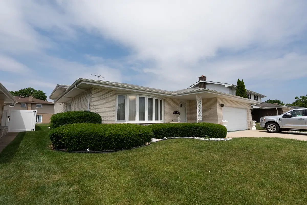 10916 Kingston Street, Westchester, IL 60154 - #1