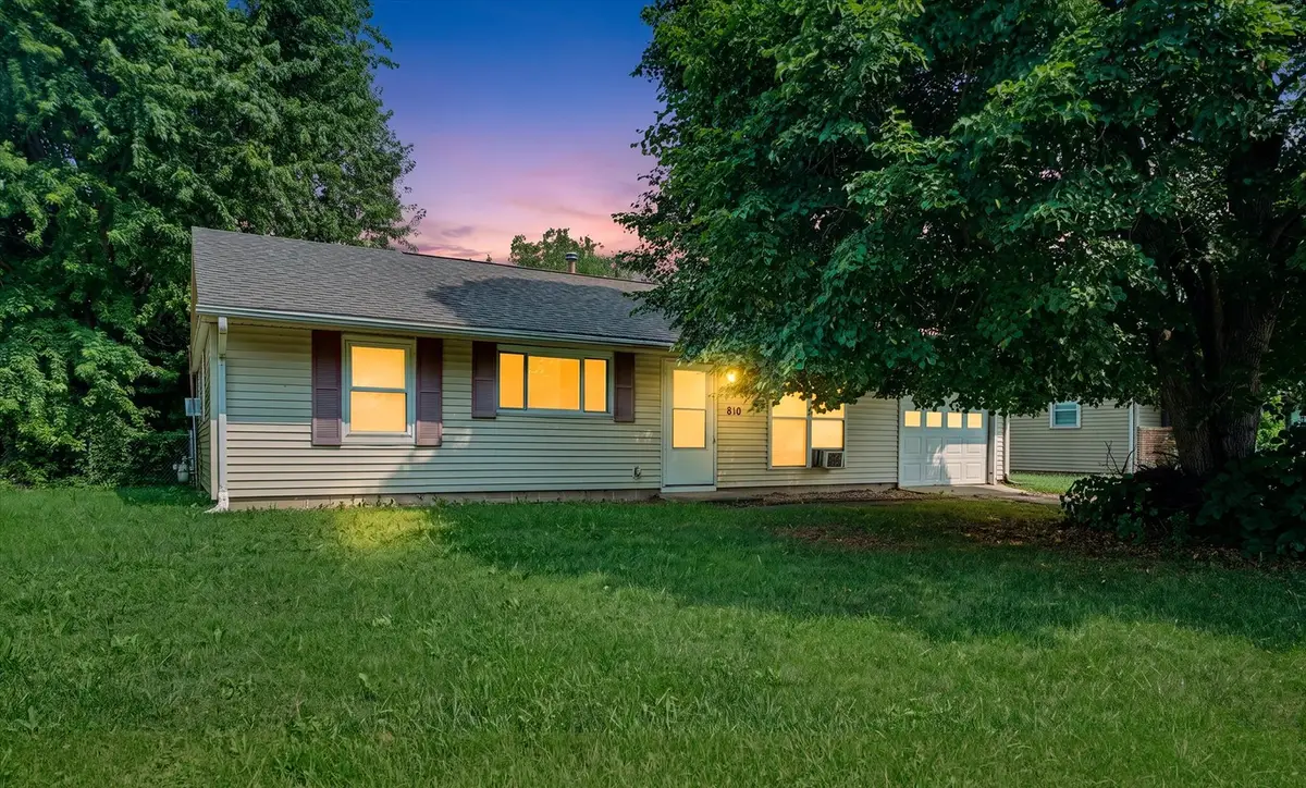 810 Maplepark Drive, Champaign, IL 61821 - #1