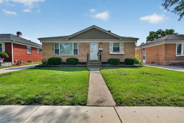 1621 Boeger Avenue, Westchester, IL 60154