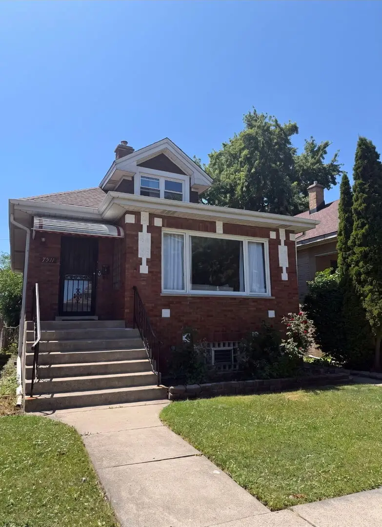 7911 W Oakleaf Avenue, Elmwood Park, IL 60707 - #1