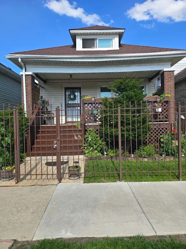 6515 S Mozart Street, Chicago, IL 60629