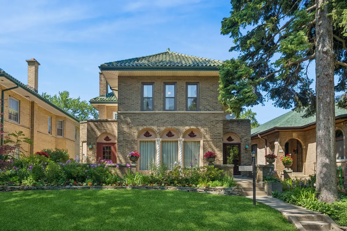 2454 W Morse Avenue, Chicago, IL 60645 - #1