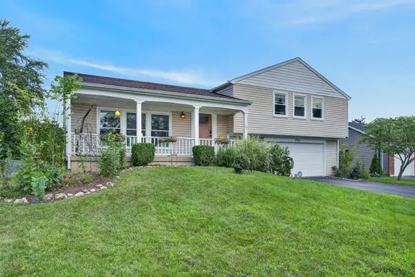 1334 Allison Lane, Schaumburg, IL 60194