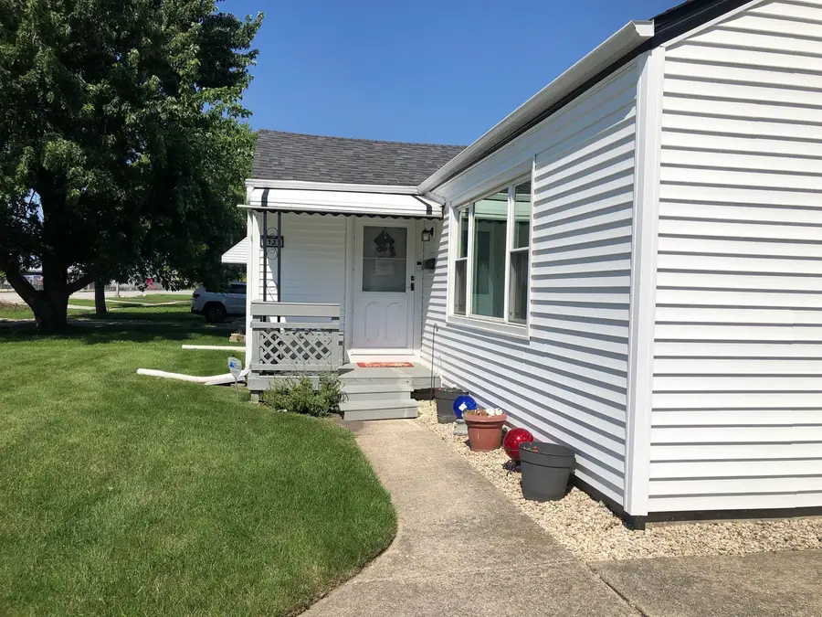 5121 State Road, Burbank, IL 60459 - #2