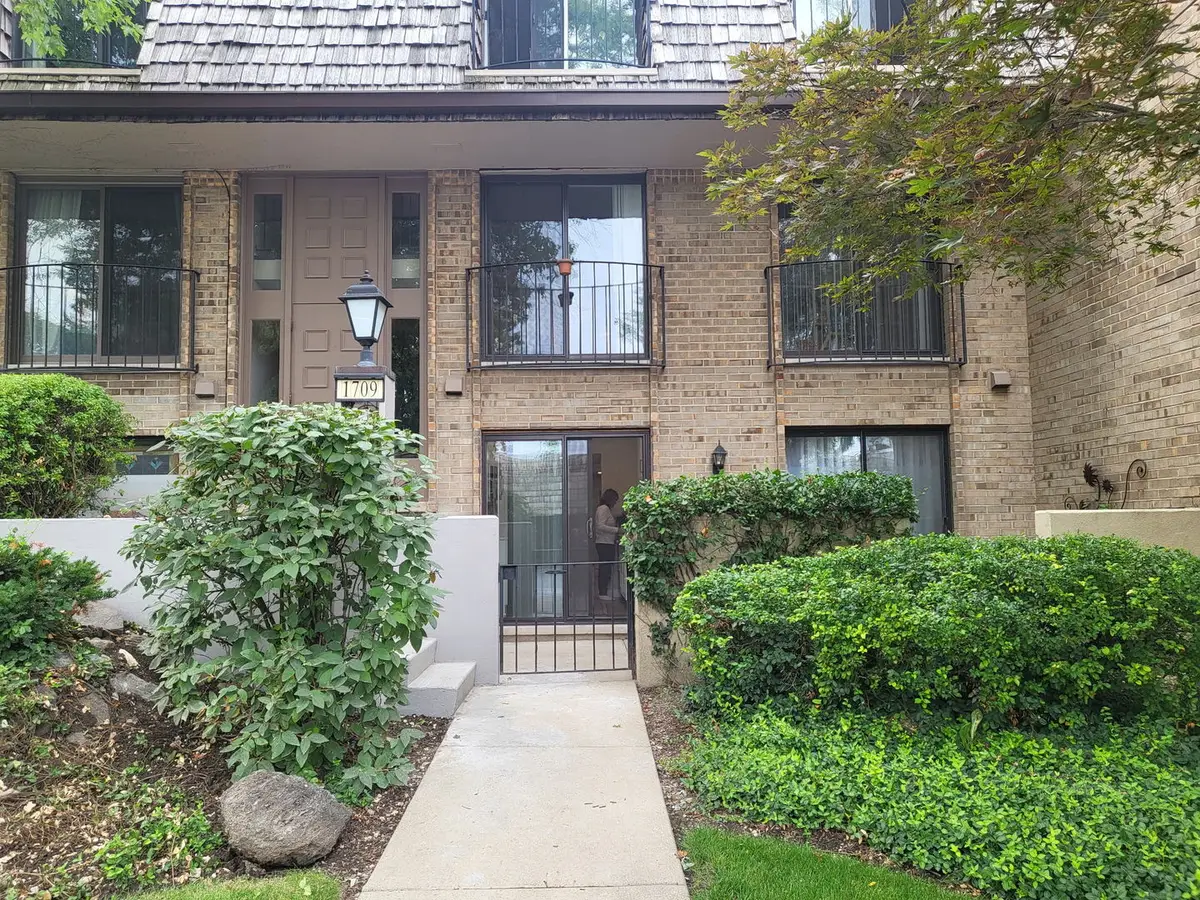 1709 Northfield Square #B, Northfield, IL 60093 - #1
