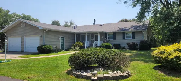 3205 Blackberry Street, Mt Vernon, IL 62864