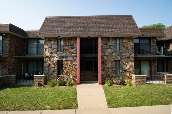 10418 S Pulaski Road #204C, Oak Lawn, IL 60453