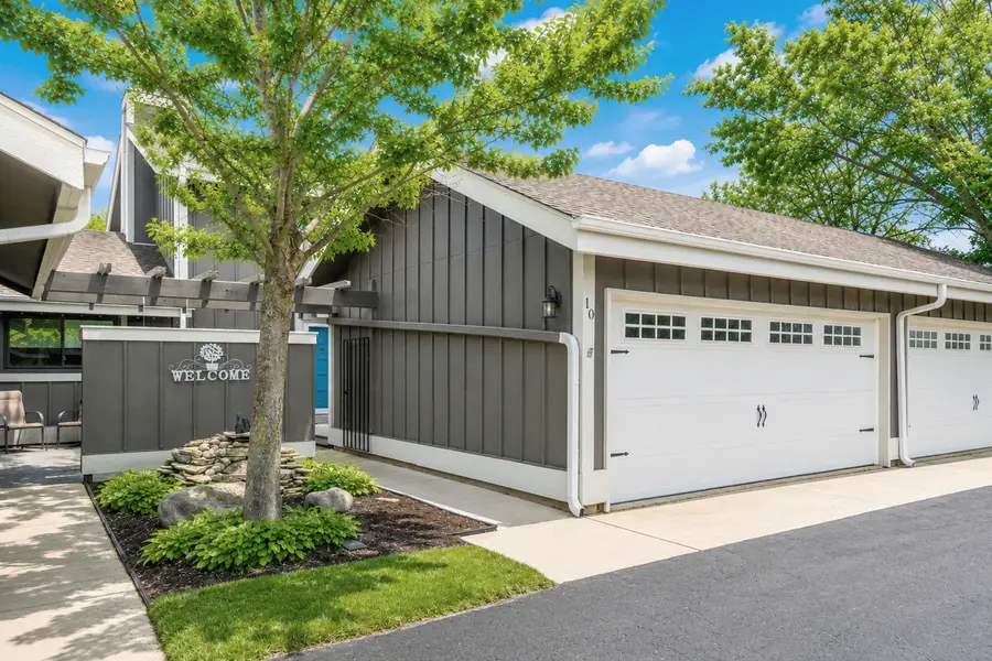 10 W Windsor Court, Sugar Grove, IL 60554 - #2