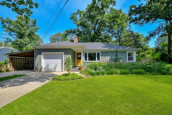431 Oakwood Drive, Geneva, IL 60134