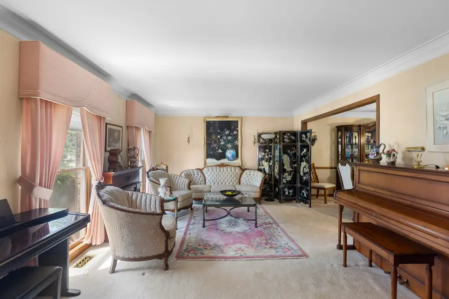 740 Cambridge Drive, Burr Ridge, IL 60527 - #3