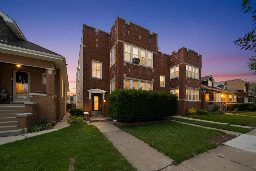 5137 W Oakdale Avenue, Chicago, IL 60641 - #2