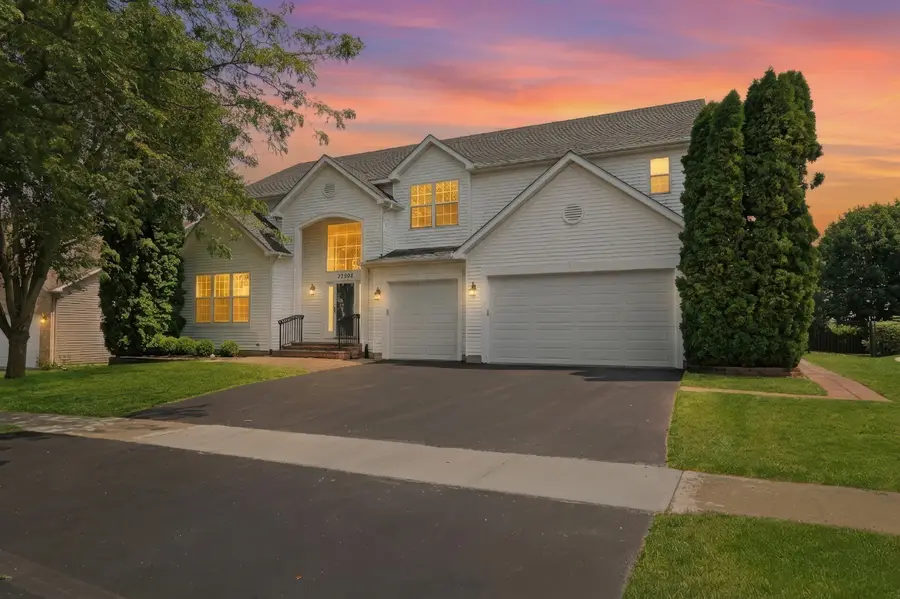 37089 N Bonnie Brae Road, Lake Villa, IL 60046 - #2