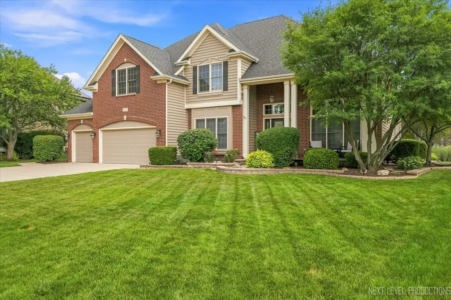 525 N Sycamore Lane, North Aurora, IL 60542 - #2