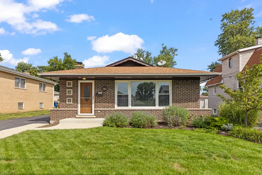 5902 W Maple Avenue, Berkeley, IL 60163 - #2