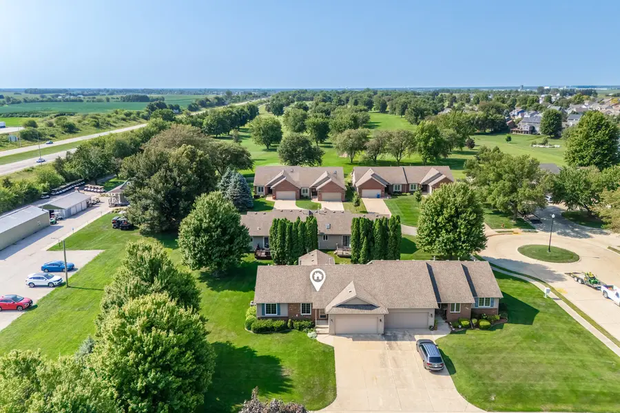 347 Country Club Court, Eldridge, IA 52748 - #3
