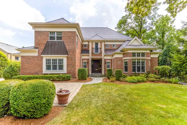 64 Crescent Drive, Glencoe, IL 60022