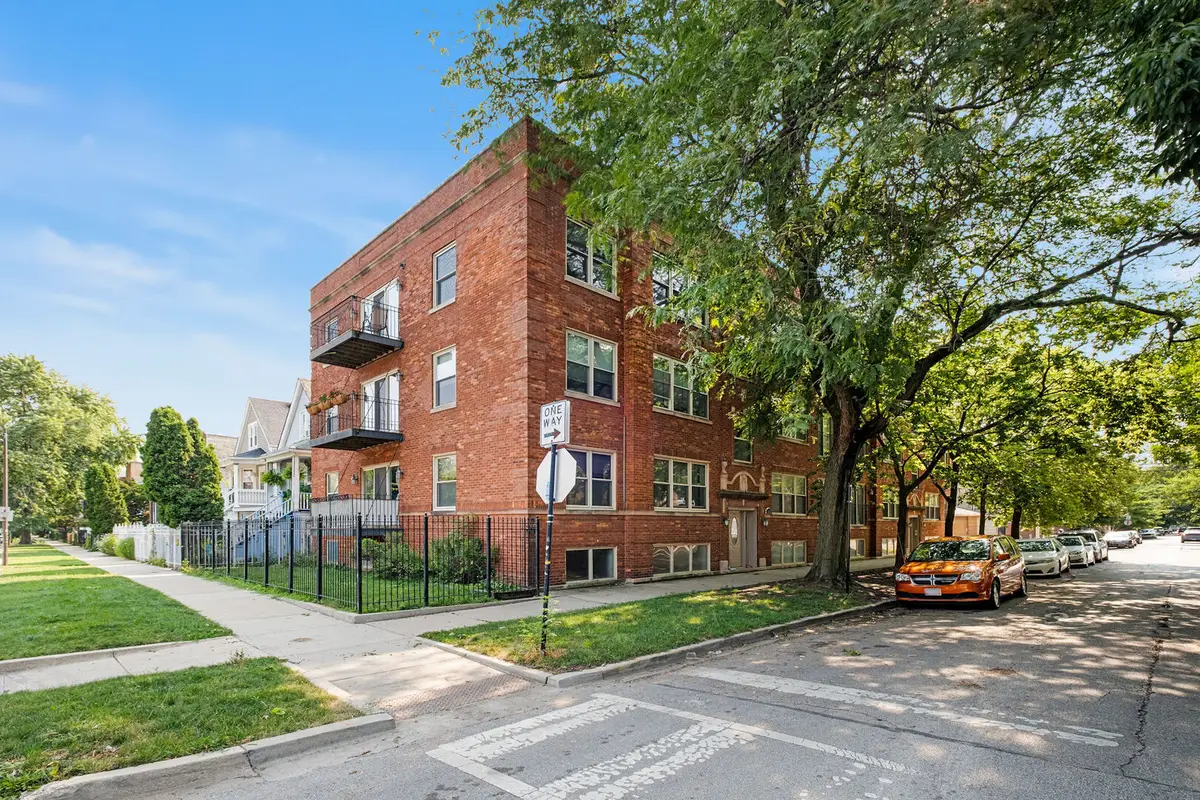 3435 W Berteau Avenue #3C, Chicago, IL 60618 - #1