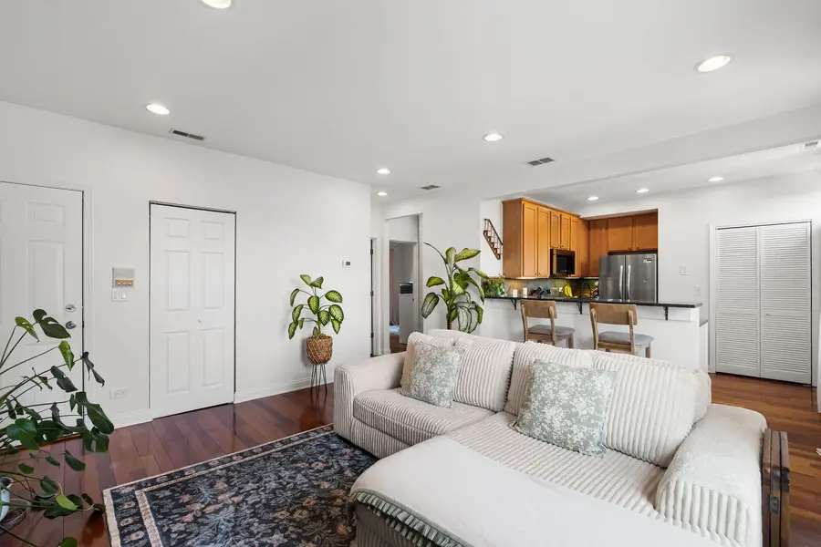 3435 W Berteau Avenue #3C, Chicago, IL 60618 - #3