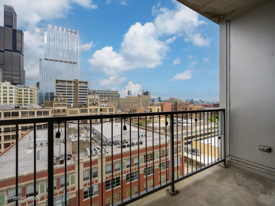 700 W Van Buren Street #1401, Chicago, IL 60607 - #2