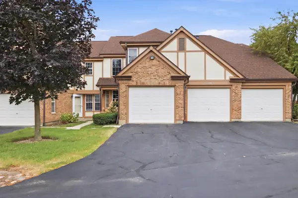 2020 Quaker Hollow Lane, Streamwood, IL 60107