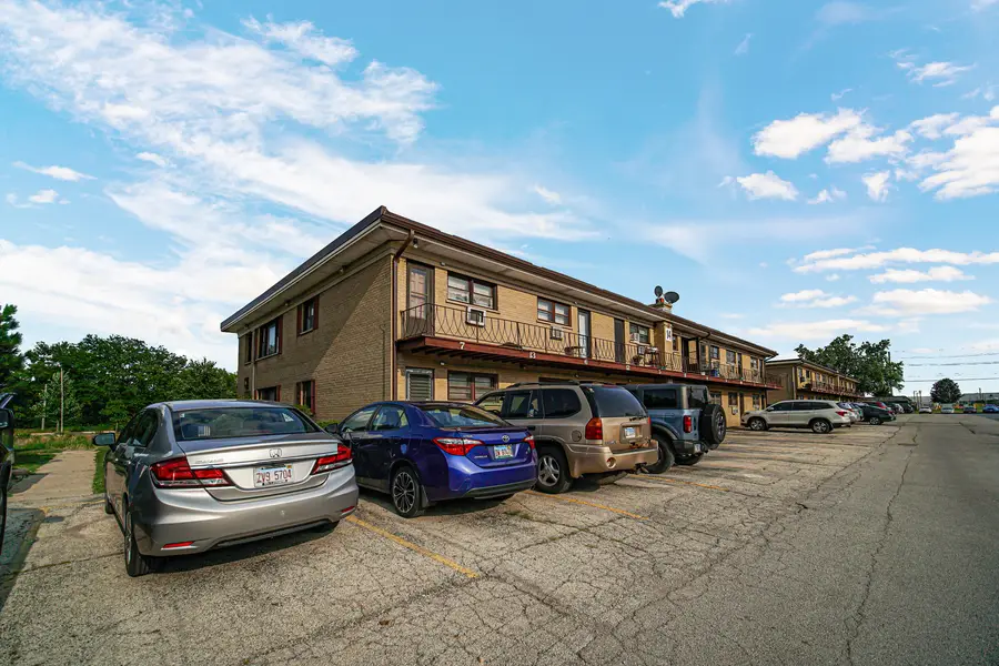 14 King Arthur Court #13, Northlake, IL 60164 - #3