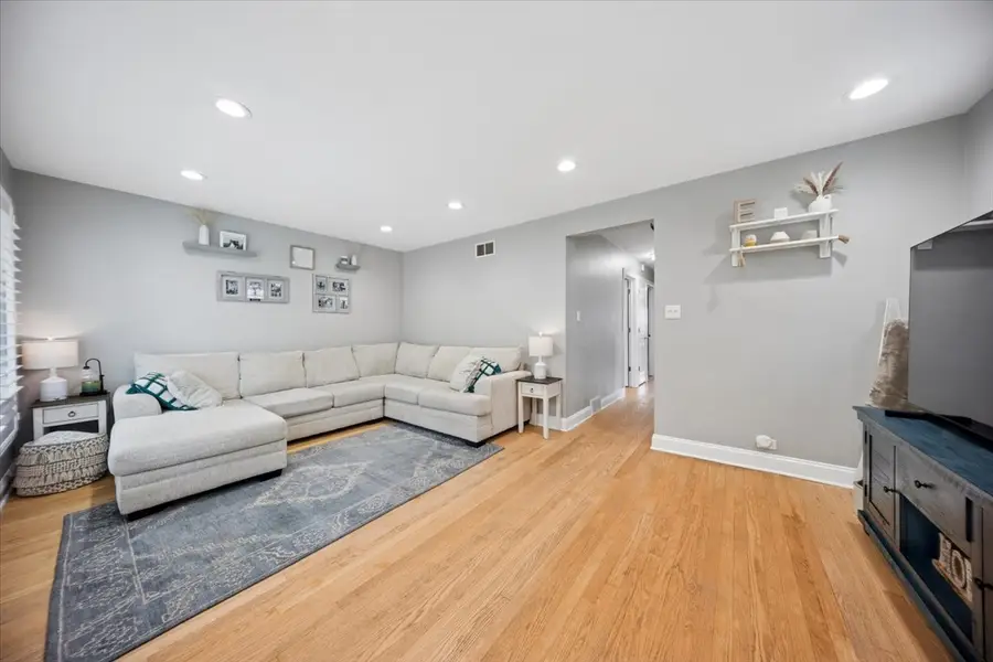 7331 W Clarence Avenue, Chicago, IL 60631 - #3