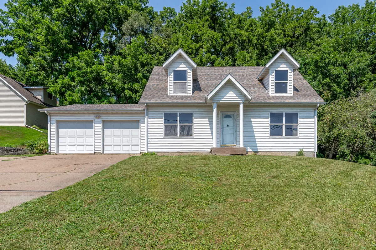 1148 Valley Drive, Riverdale, IA 52722 - #1