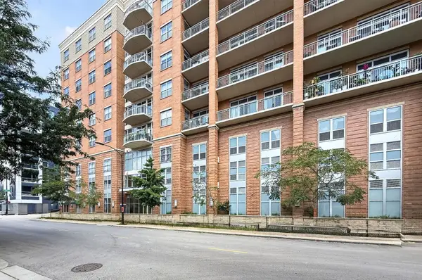 950 W Monroe Street #612, Chicago, IL 60607