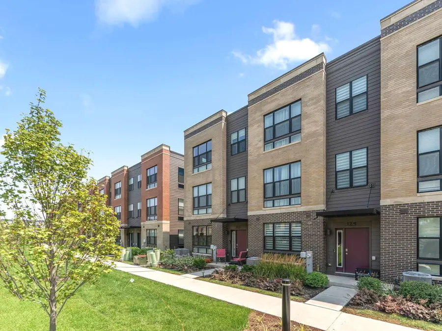 323 Summit Circle, Lombard, IL 60148 - #3