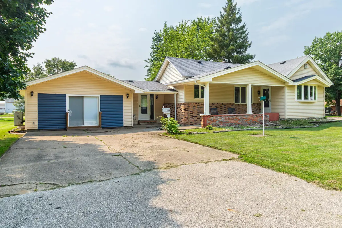 214 NE 6th Avenue, Galva, IL 61434 - #1