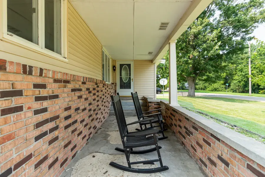 214 NE 6th Avenue, Galva, IL 61434 - #2