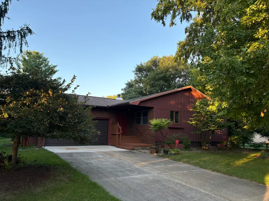 2231 Nancy Lane, Saint Joseph, IL 61873 - #2