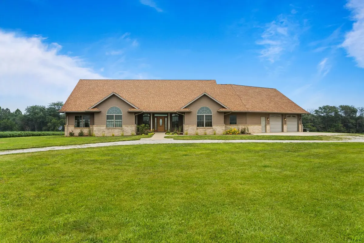 1484 E County Road 640 Road, Tuscola, IL 61953 - #1