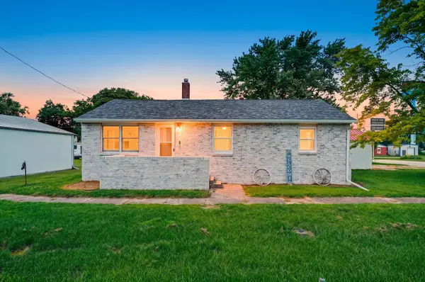 106 W South Street, Elliott, IL 60933