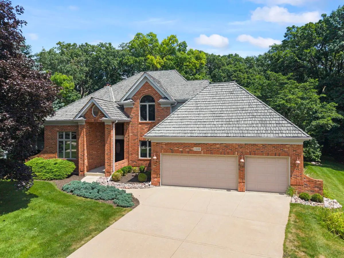 1599 Far Hills Drive, Bartlett, IL 60103 - #1
