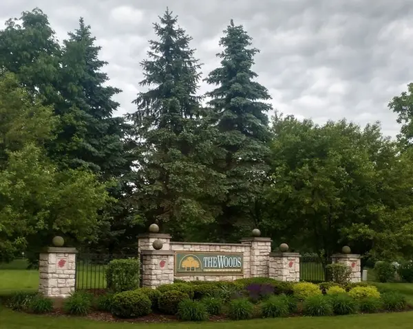 7380 Bannockburn Circle, Lakewood, IL 60014