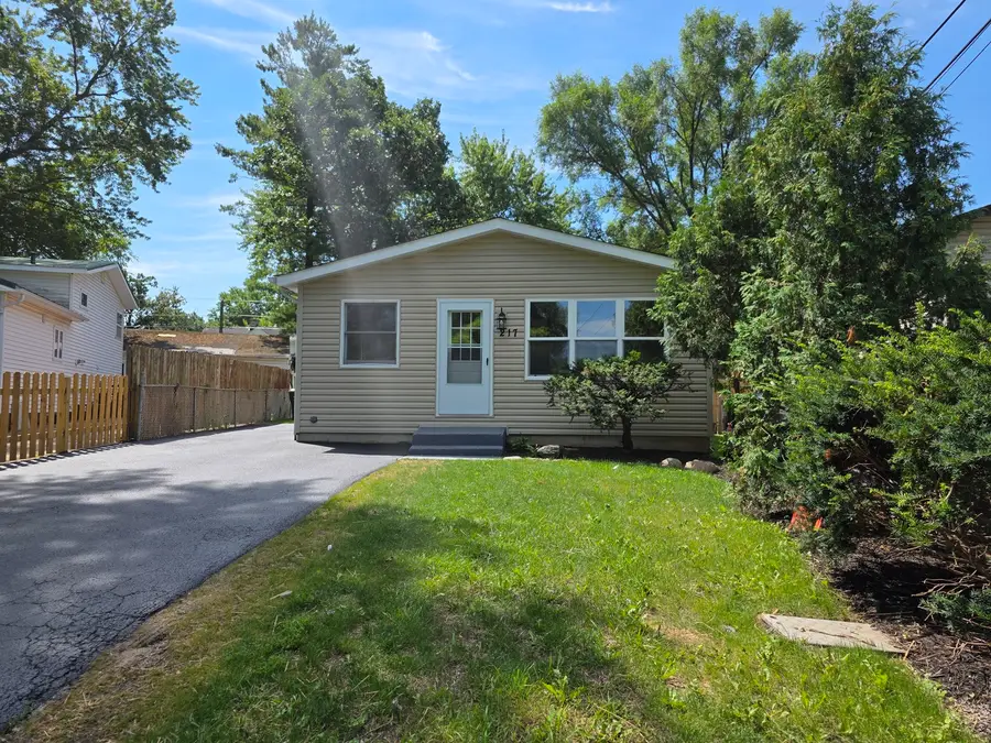 217 S Channel Drive, Round Lake Beach, IL 60073 - #2