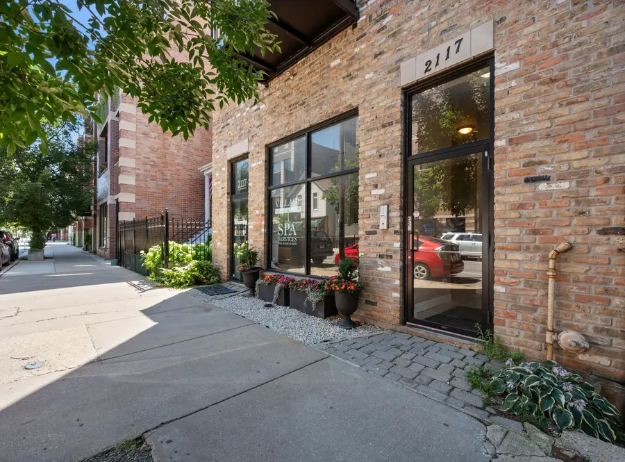 2117 W Belmont Avenue #2, Chicago, IL 60618 - #2