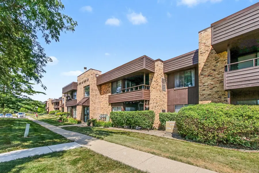 1413 N Sterling Avenue #204, Palatine, IL 60067 - #2
