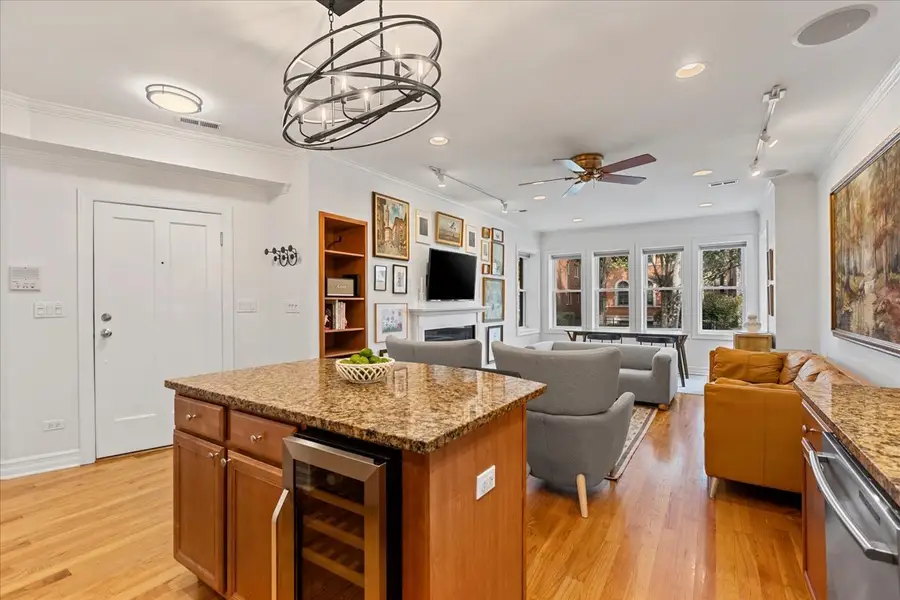 2449 W Foster Avenue #1E, Chicago, IL 60625 - #2