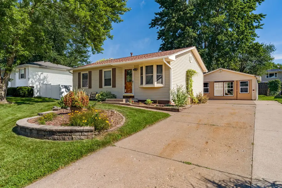 1622 Hitching Post Lane, Davenport, IA 52806 - #2