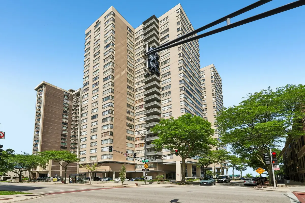 6301 N Sheridan Road #24E, Chicago, IL 60660 - #1