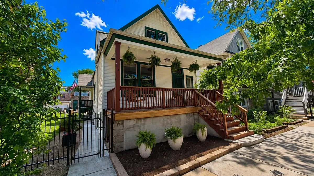 1819 W Cornelia Avenue, Chicago, IL 60657 - #1