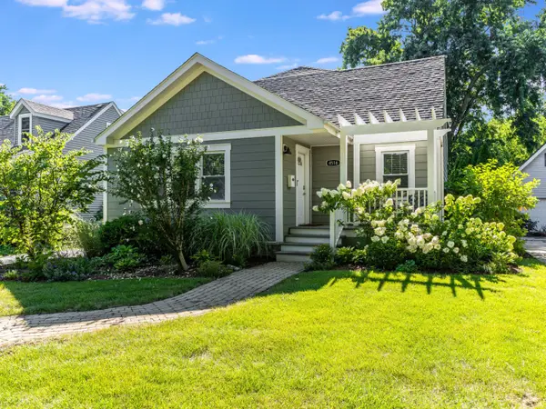 4516 Stanley Avenue, Downers Grove, IL 60515