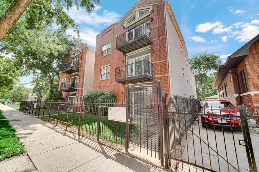 5933 W Huron Street #1S, Chicago, IL 60644 - #2