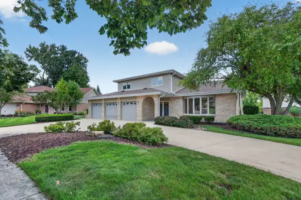 11644 Brookwood Drive, Orland Park, IL 60467
