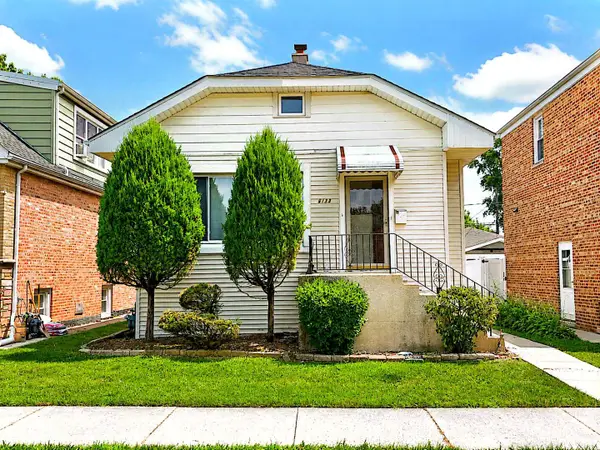 2133 N 75th Avenue, Elmwood Park, IL 60707